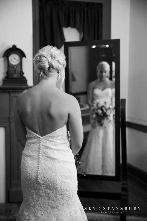 Gentry Wedding - photos courtesy of https://www.facebook.com/skyestansburyphotography